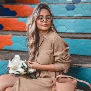 Meet your Posher, Angelica